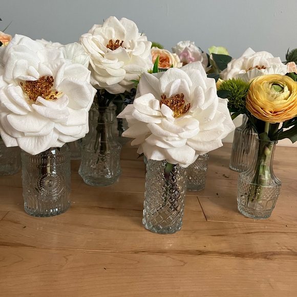 Floral Centerpieces - Picture 3 of 6